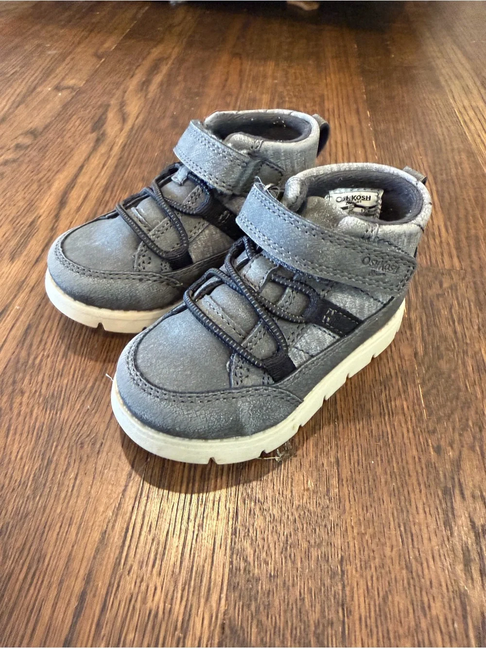OshKosh B'gosh Gray Kids Velcro Sneakers